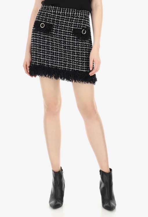 Minissaia de tweed detalhe penas