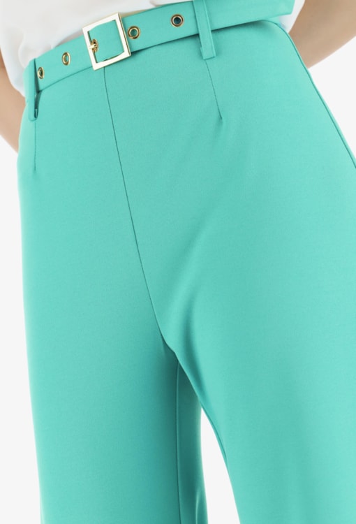 Calças Retas com Cinto Combinado