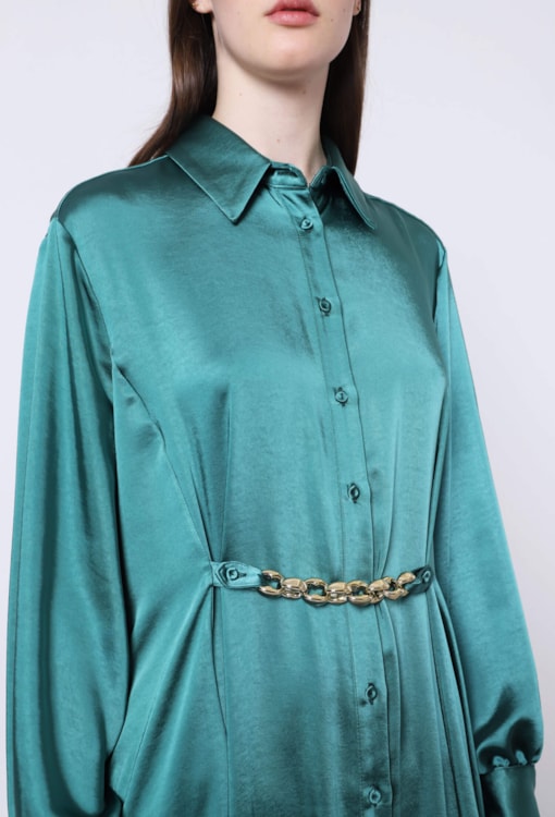 Vestido Midi Acetinado com Corrente