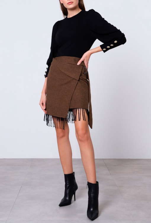 Saia com franjas