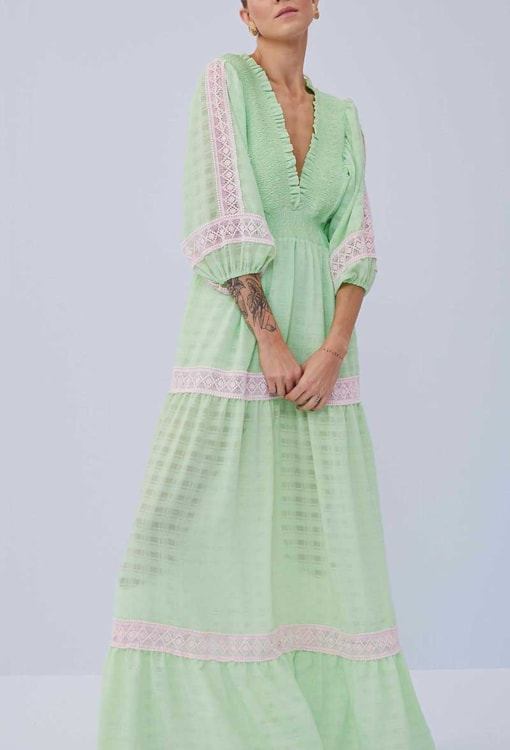 Vestido fluido com renda