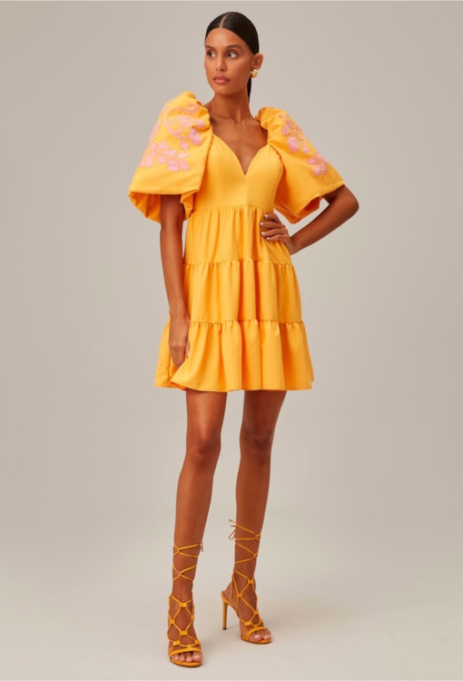 Vestido Manga Balão com Bordados